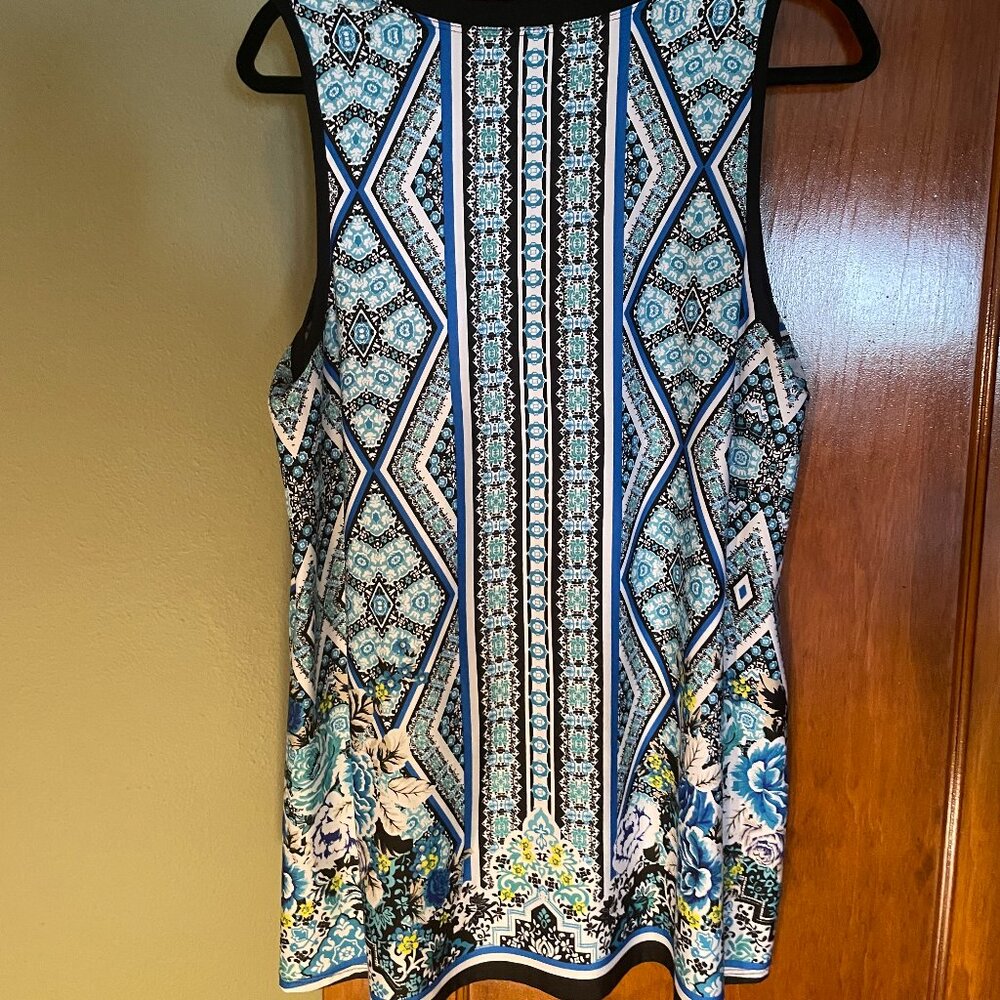 APT 9 floral and geometric pattern sleeveless top